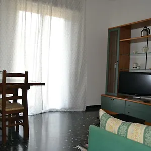 https://casa-patrizia.hotelitalianriviera.com