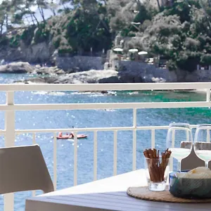 https://sulla-spiaggia-di-toto-e-tota.hotelitalianriviera.com